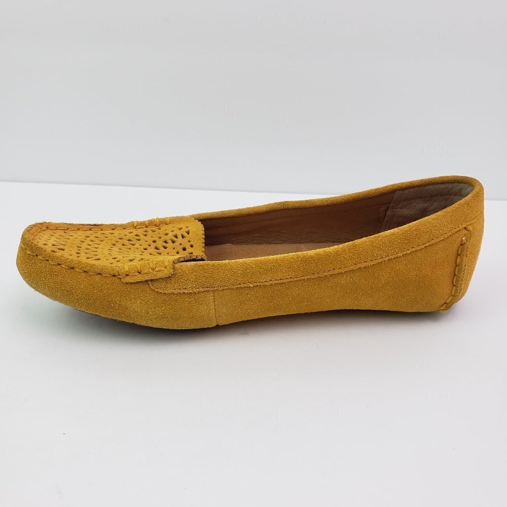 Ugg Australia Clair Womens Sz 7 Yellow Suede Slip On Driving Moc Toe Loafer Shoe - Picture 3 of 11
